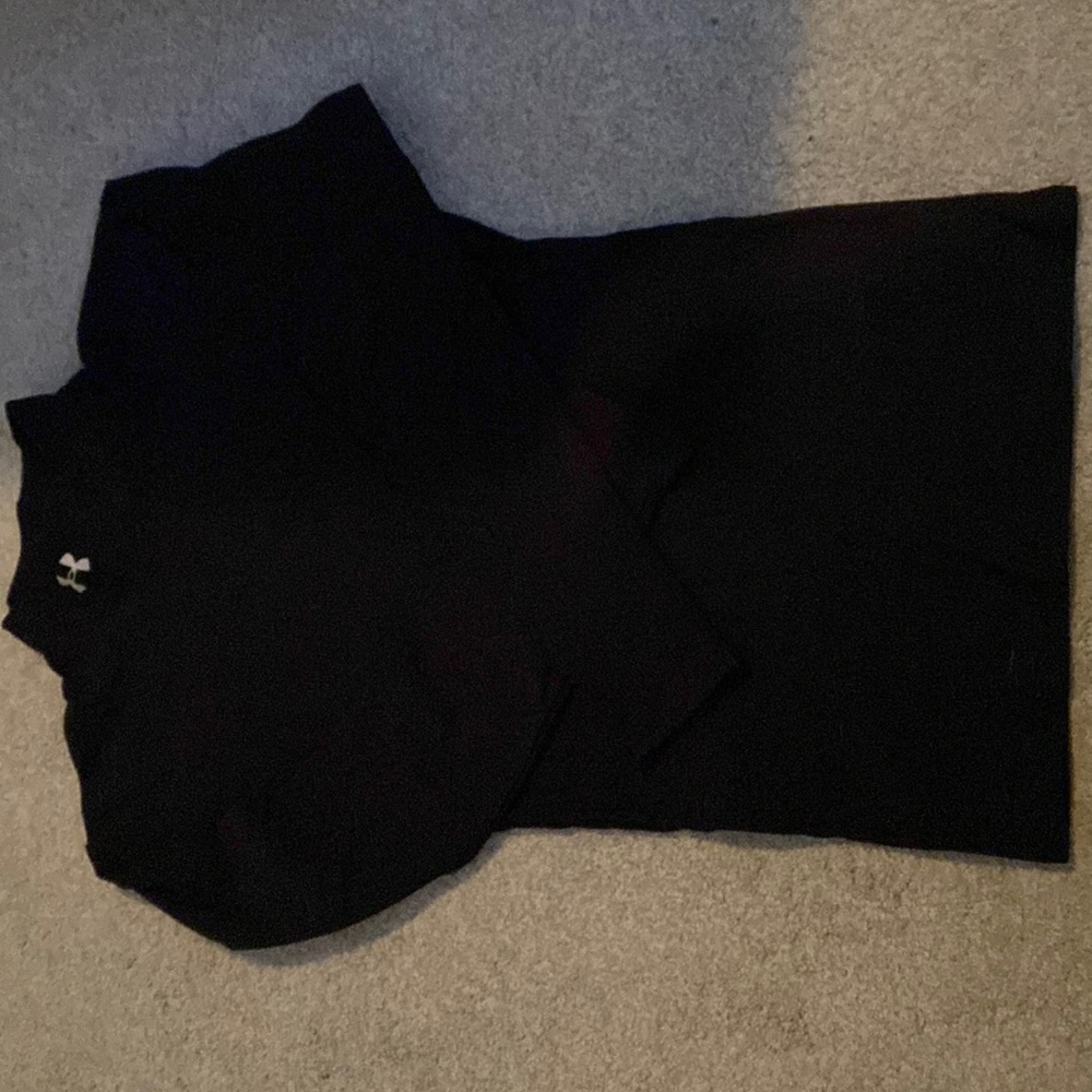 Under Armour black long sleeve shirt
